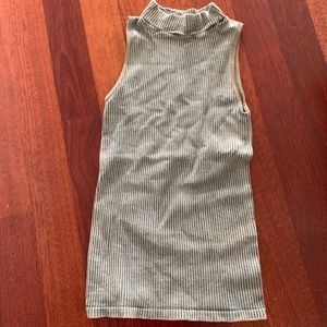 FREE PEOPLE NEVER WORN TUTRLE NECK TANK